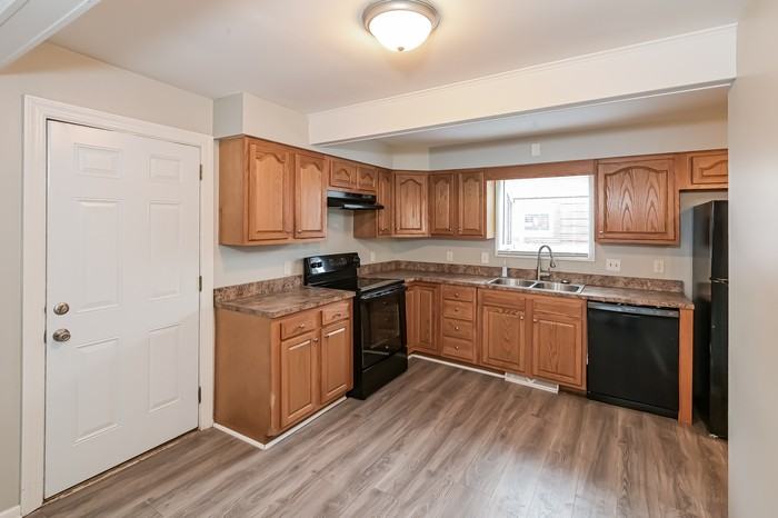 3346 Stevie Ln - Photo 6 of 13