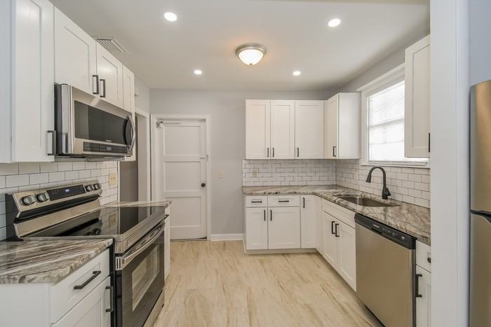 4740 Cardinal Blvd - Photo 6 of 11