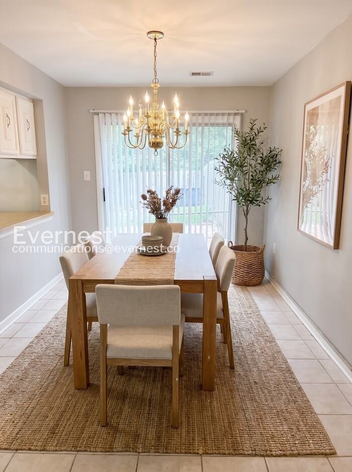 14848 Ensor Ct - Photo 4 of 22