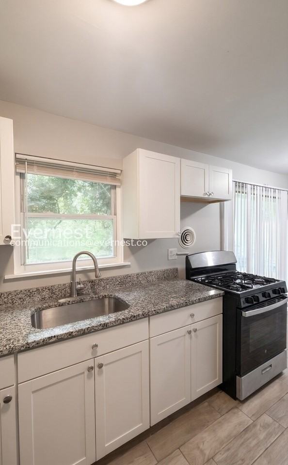 3355 Dill Ave - Photo 7 of 20
