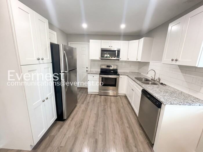 239 Jeffery Dr - Photo 5 of 34