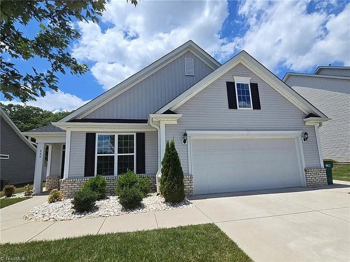 999 Woodview Ridge Trl - Photo 3 of 33