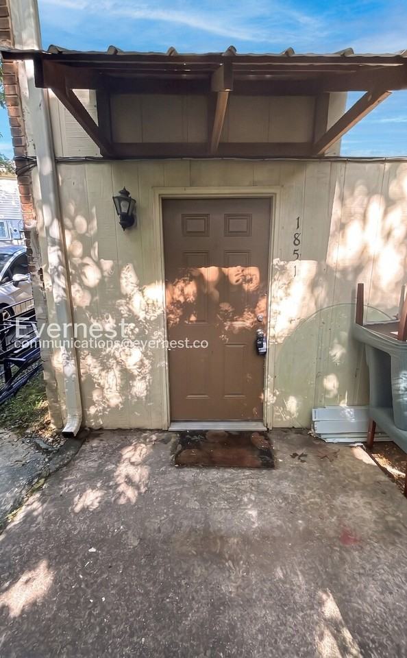 1851 Dana Ln - Photo 2 of 17