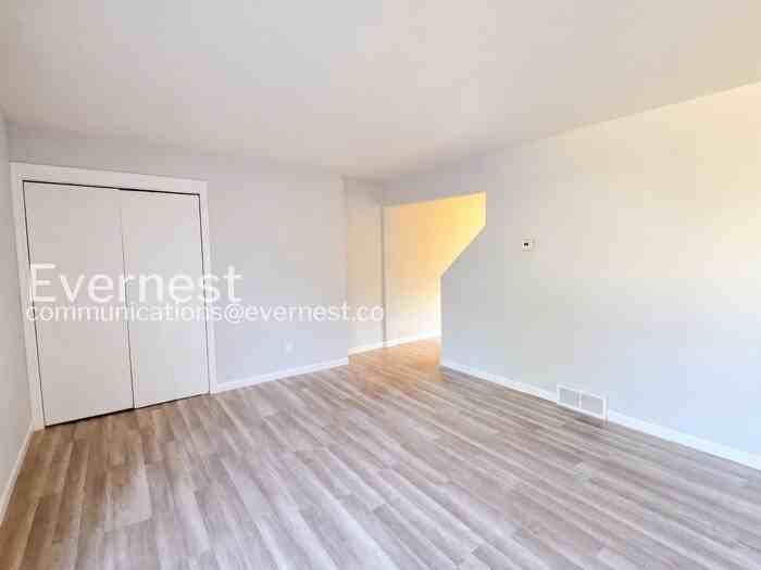 15378 Meyers Rd - Photo 4 of 26