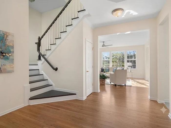 2114 Baycourt Trl - Photo 2 of 37
