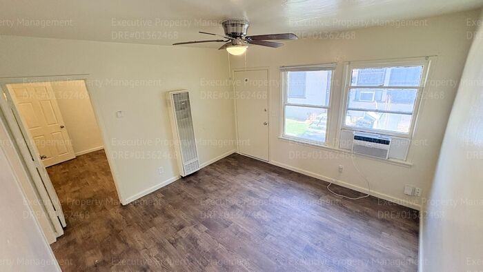 2321 N Inyo St #2321 - Photo 4 of 22