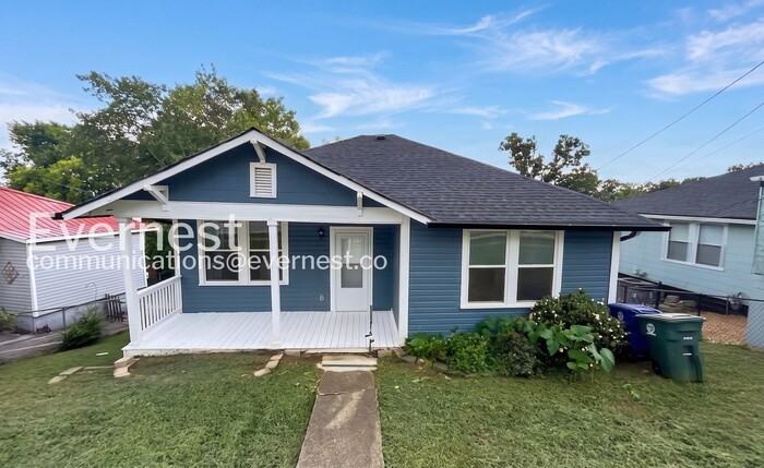 3646 Crompton St - Photo 3 of 21