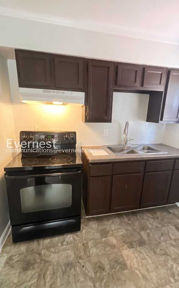 4877 Norwich Pl - Photo 2 of 26