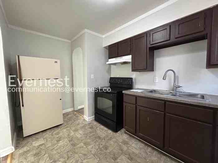 4877 Norwich Pl - Photo 4 of 26