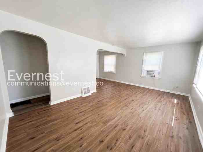 4877 Norwich Pl - Photo 6 of 26
