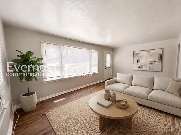 4877 Norwich Pl - Photo 7 of 26