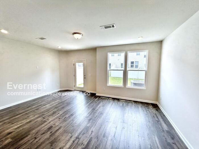 329 Victoria Dr - Photo 5 of 24