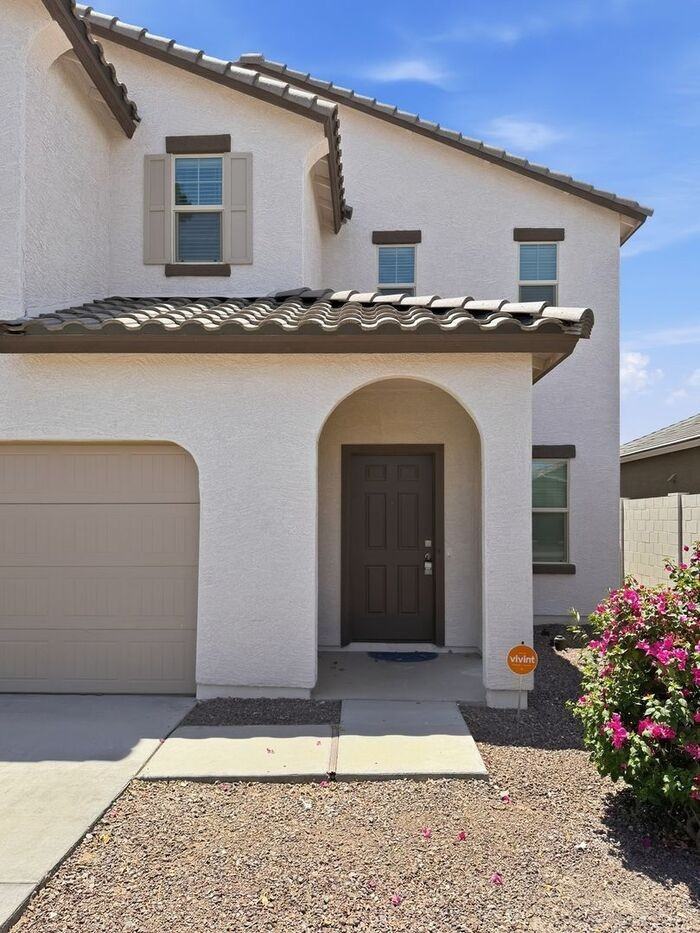 19575 W Annika Dr - Photo 3 of 48