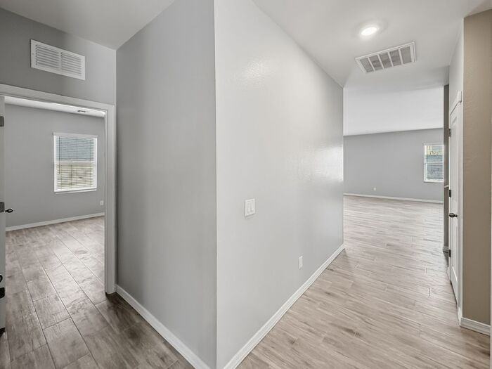 19575 W Annika Dr - Photo 6 of 48