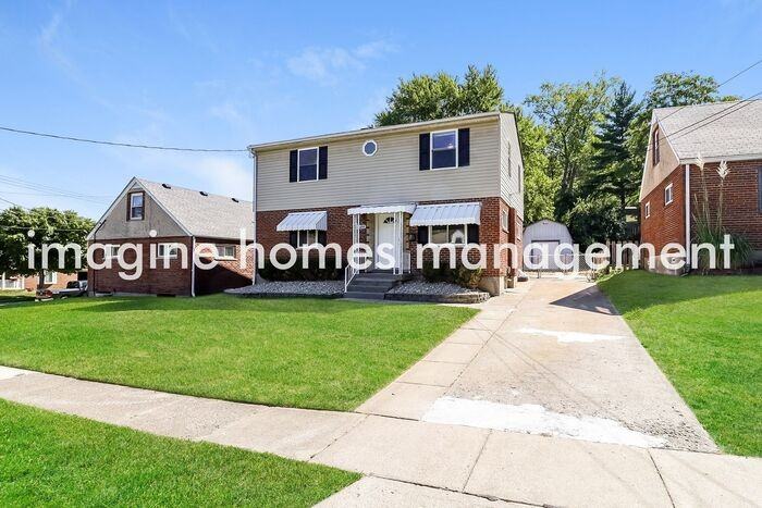 1688 Sanborn Dr - Photo 4 of 19