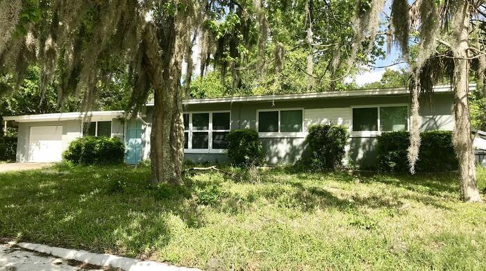 8502 Buckingham Rd - Photo 2 of 18