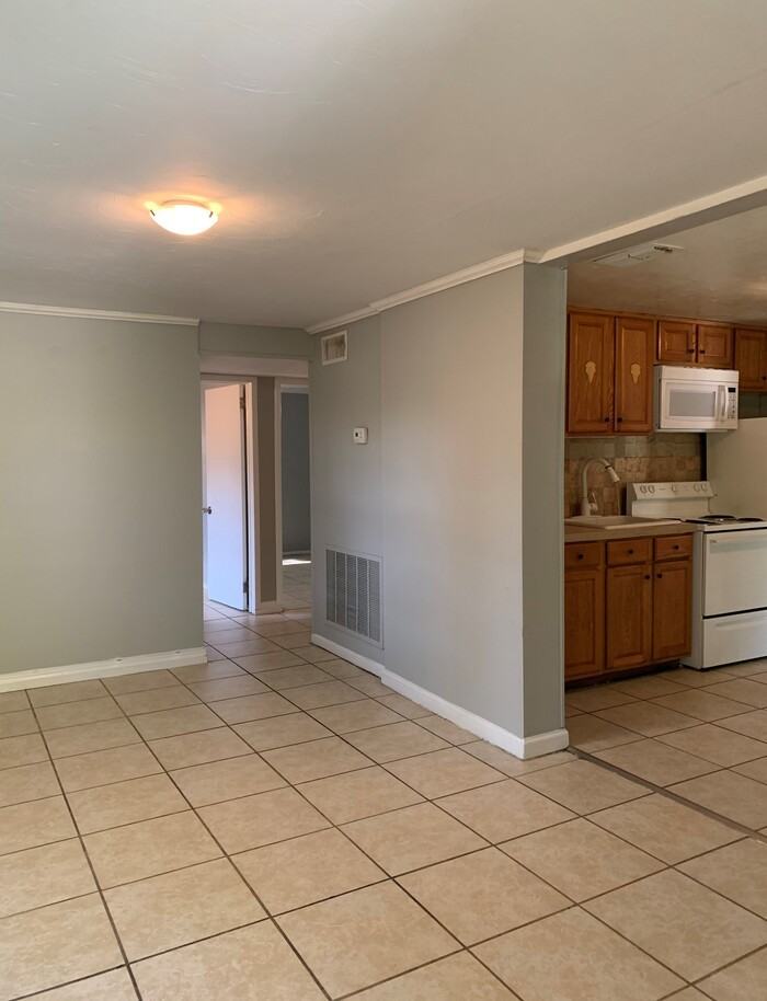 10578 Haverford Rd - Photo 3 of 25