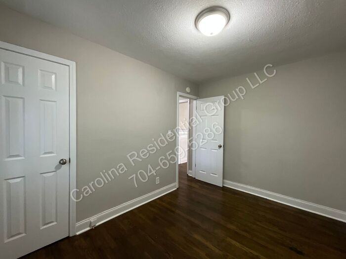 405 Plymouth Ave - Photo 7 of 15