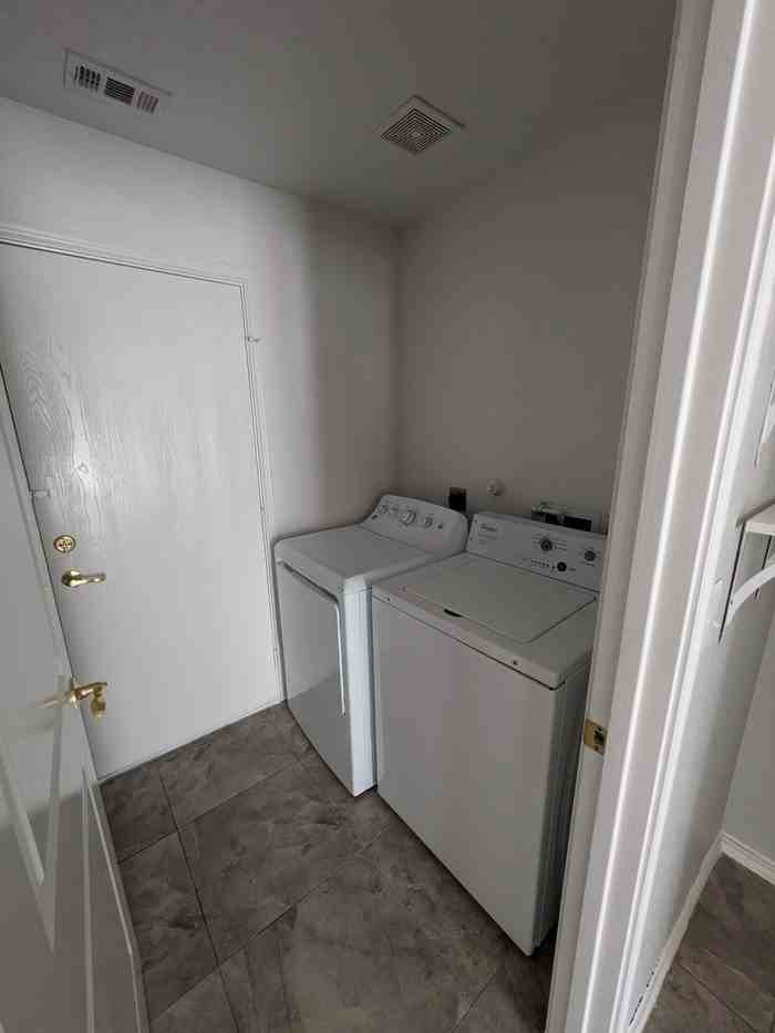 6130 Wisteria Hl - Photo 2 of 28