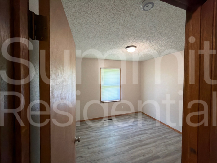 2902 1st St - Photo 5 of 17