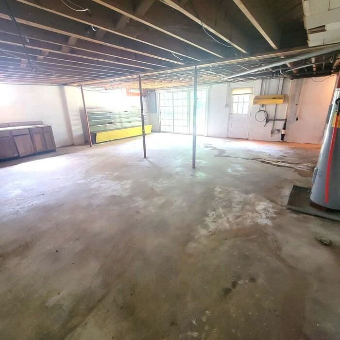 216 Maxwell Dr - Photo 4 of 19