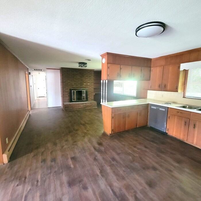 216 Maxwell Dr - Photo 5 of 19