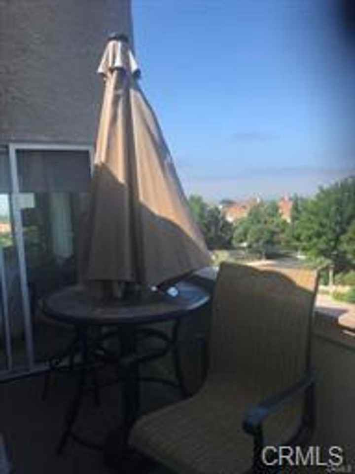 48 Corniche Dr - Photo 4 of 11
