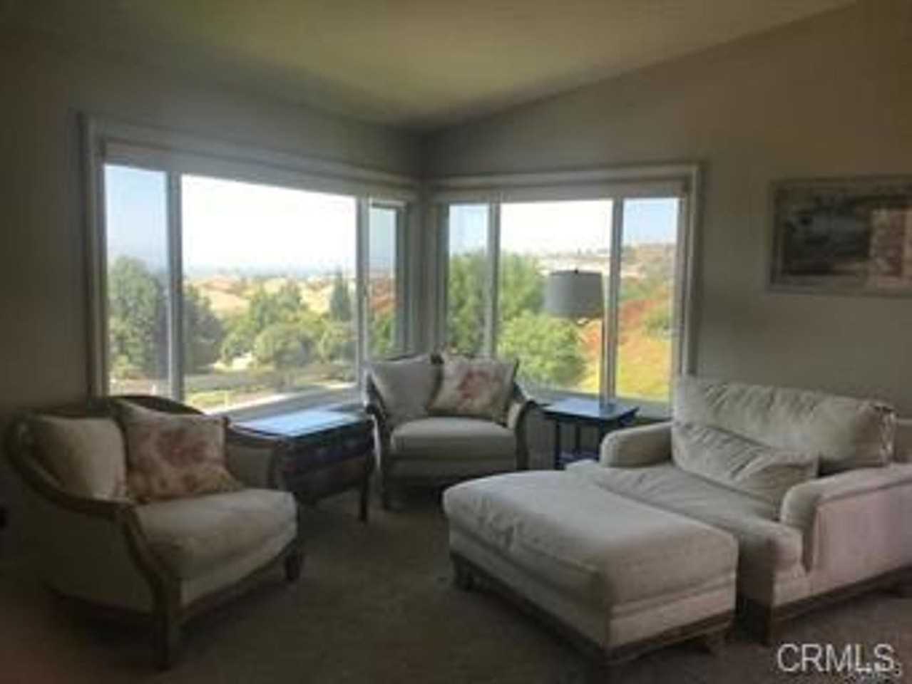 48 Corniche Dr - Photo 5 of 11