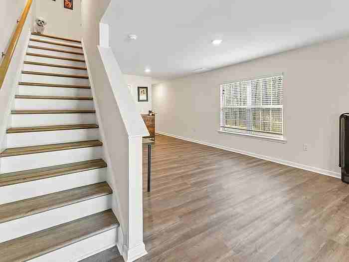 5030 Jayden Dr - Photo 6 of 31