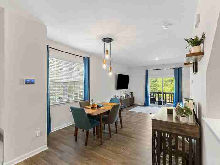 5030 Jayden Dr - Photo 7 of 31