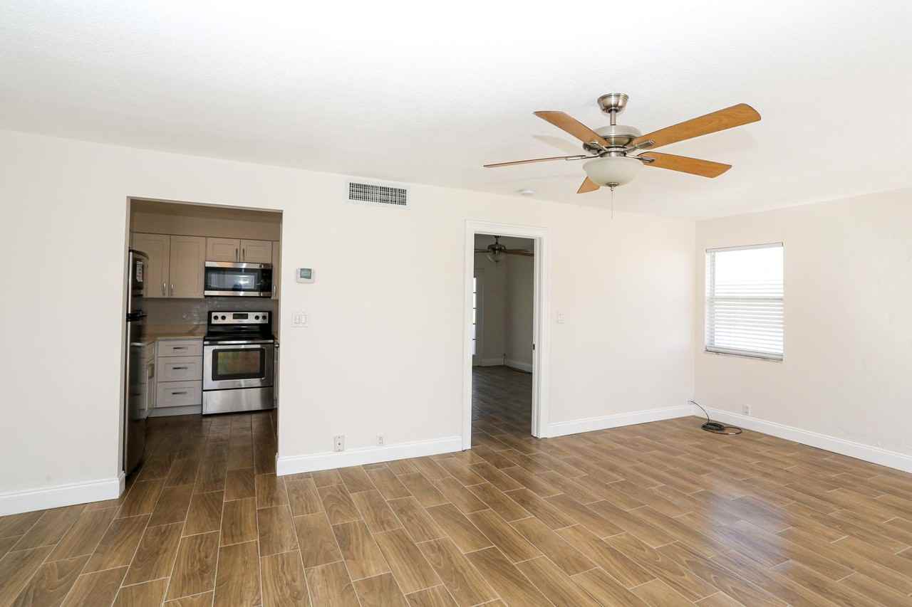 2102 Alamanda Dr Ph B - Photo 5 of 18