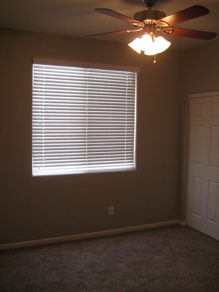 7211 E Onza Ave - Photo 6 of 12