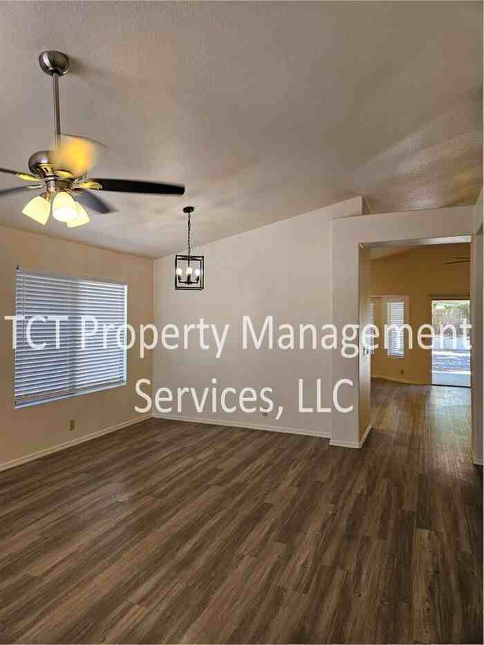 6464 E Russell St - Photo 3 of 19