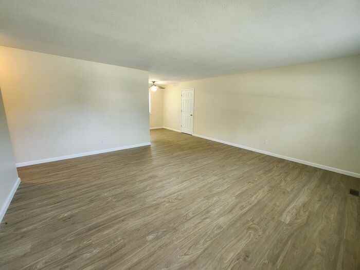 7707 N 42nd 1/2 St #7707