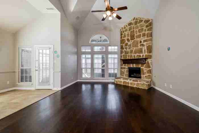 2513 Appaloosa Ln - Photo 5 of 22