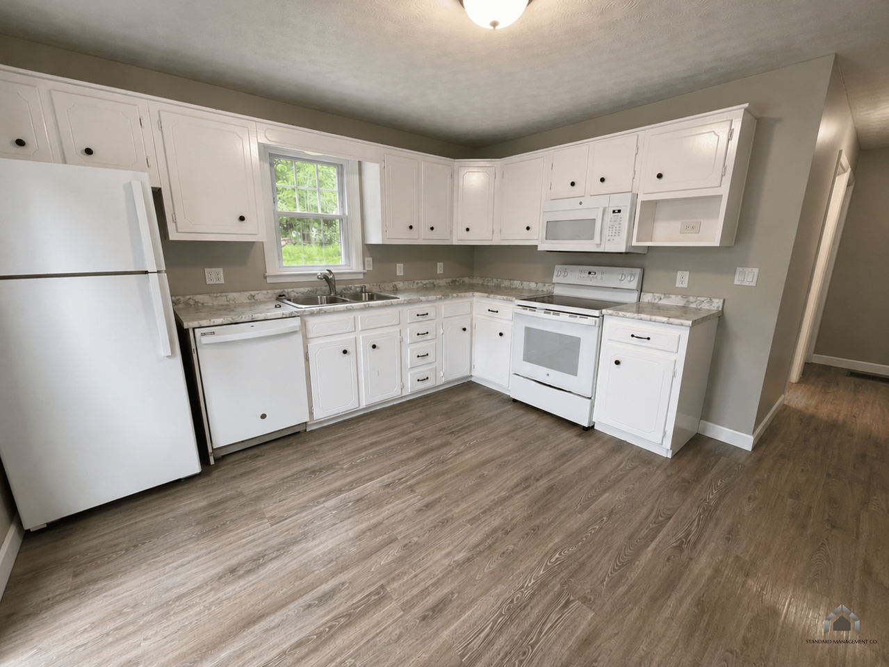 19 Central Ave - Photo 3 of 7
