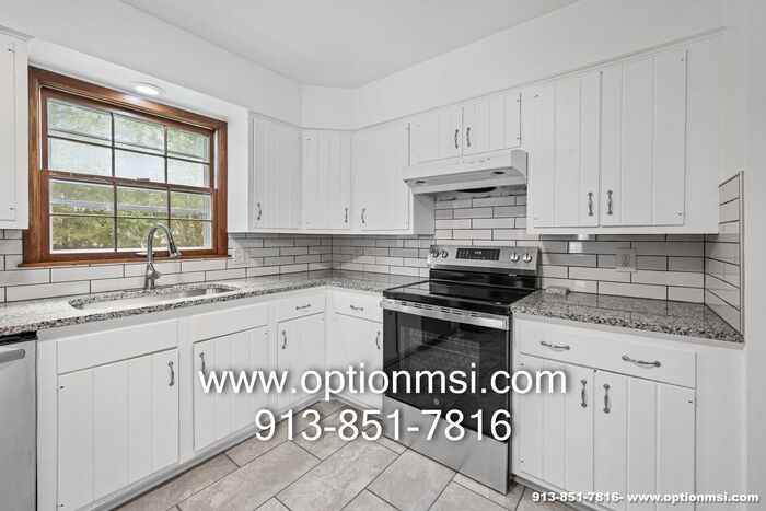 9401 Outlook Dr - Photo 4 of 39