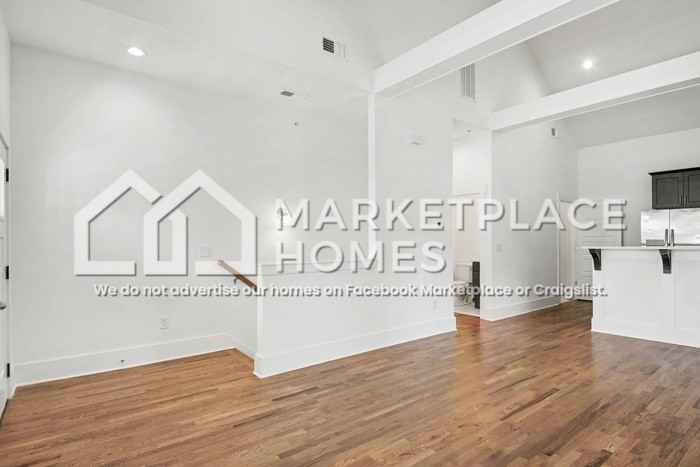 211 Briar Rd - Photo 6 of 28