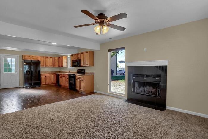 2488 Washo Cir - Photo 7 of 27