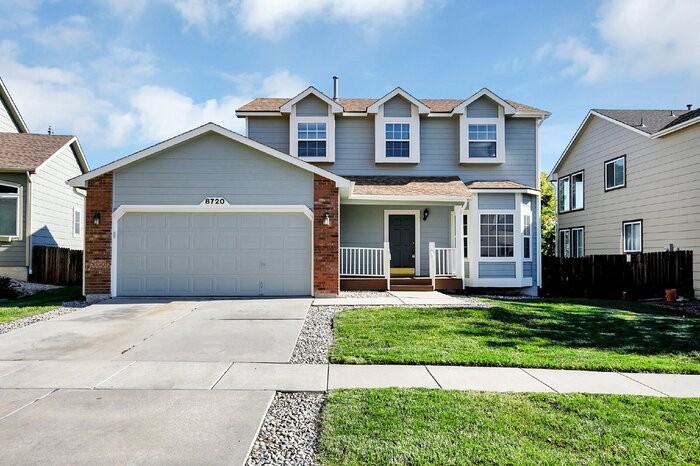8720 Massey Cir - Photo 2 of 29