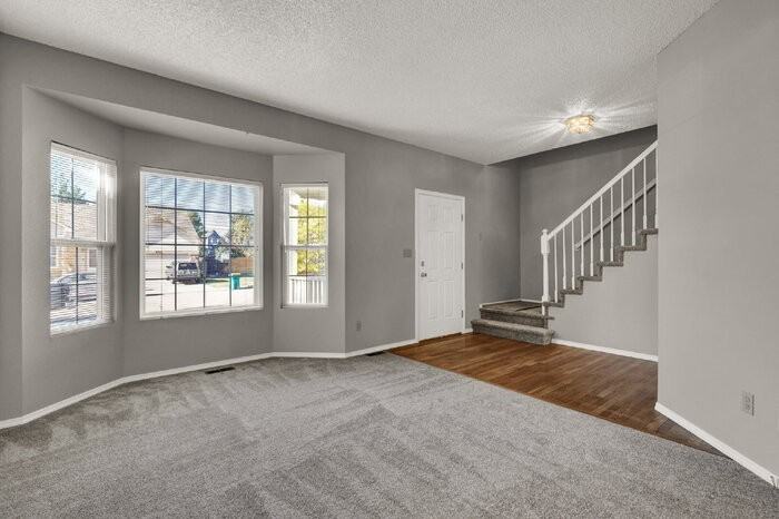 8720 Massey Cir - Photo 6 of 29