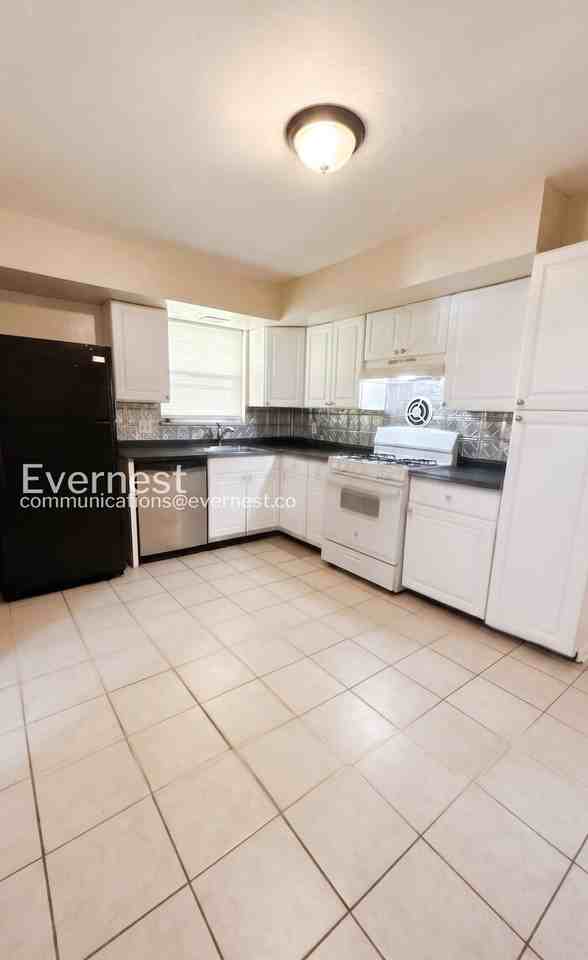 4608 Barbara Dr - Photo 3 of 26