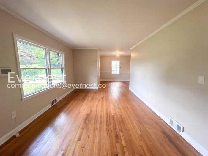 1728 Valencia Rd - Photo 7 of 21