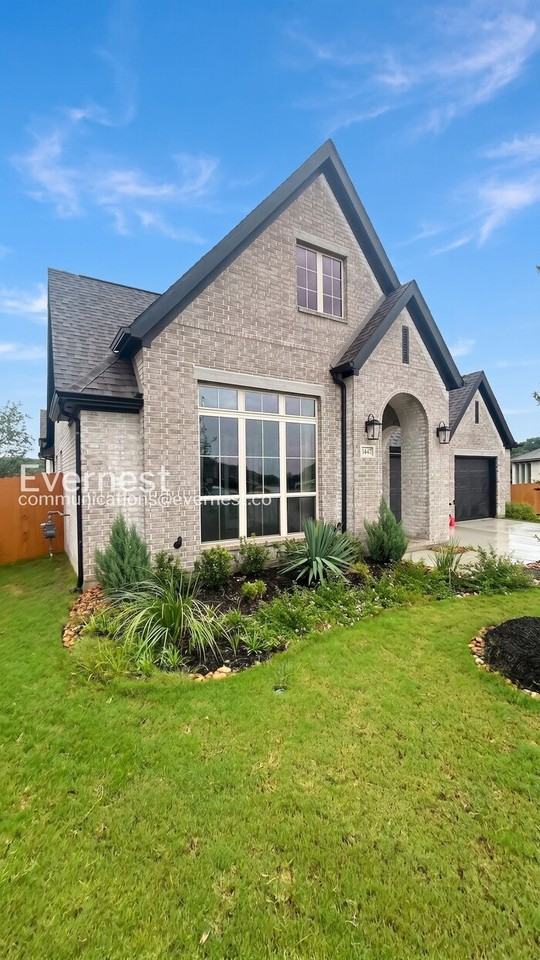 1447 Cowan Run - Photo 2 of 23