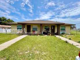 2119 Navel Cir S - Photo 1 of 1