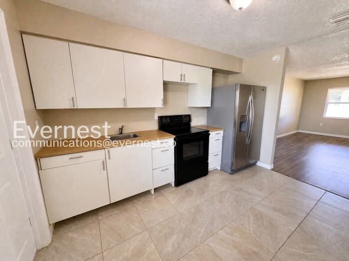 2119 Navel Cir S - Photo 6 of 19