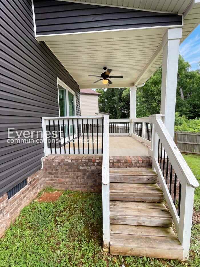 1212 Ewing Way - Photo 2 of 50
