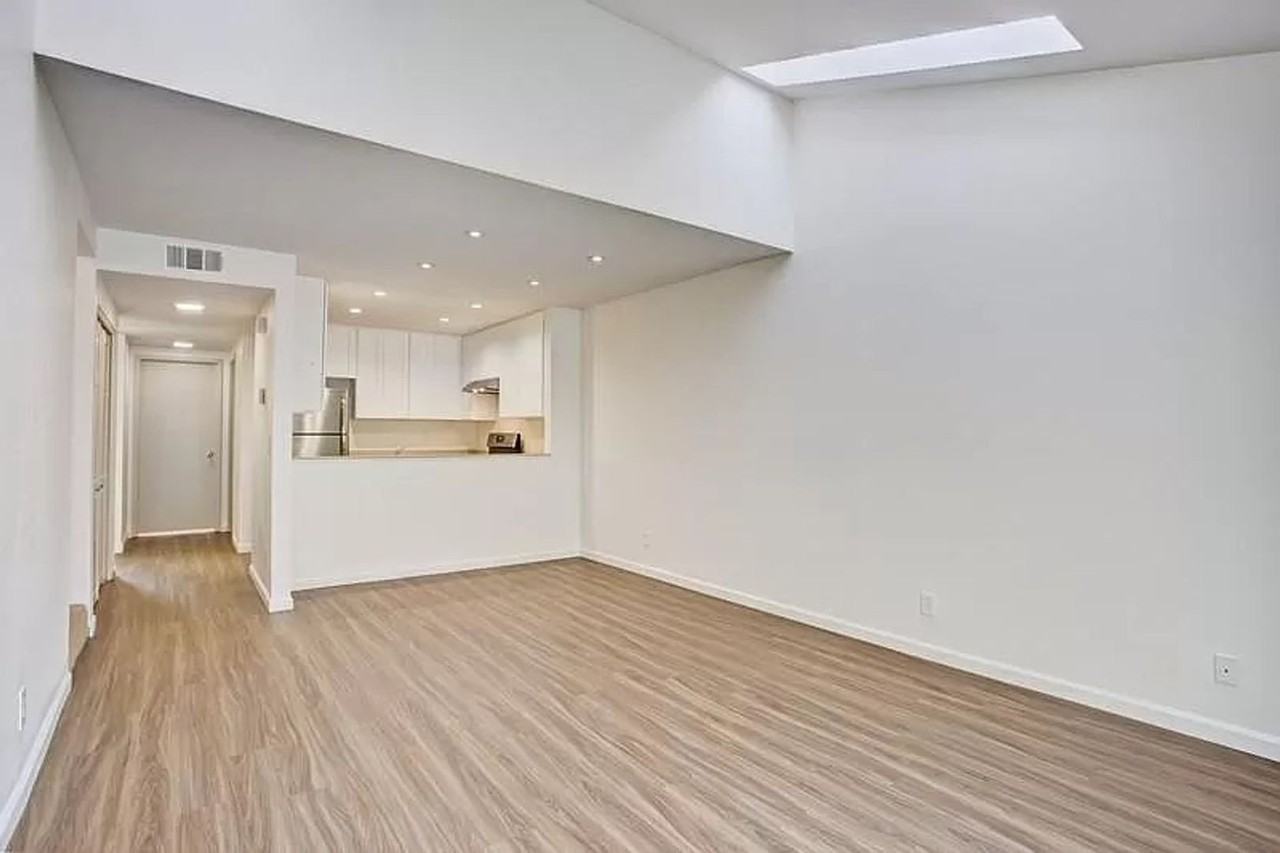 415 W Gutierrez St #8 - Photo 5 of 12