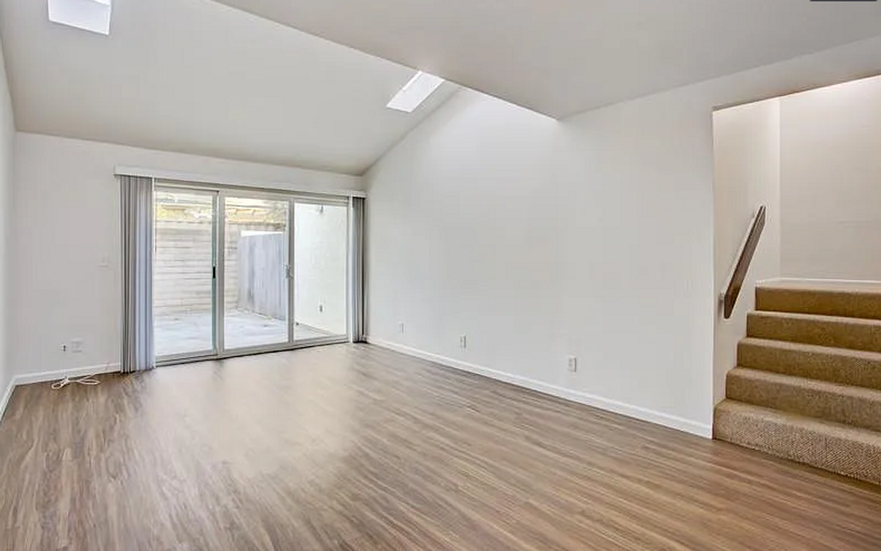 415 W Gutierrez St #8 - Photo 6 of 12