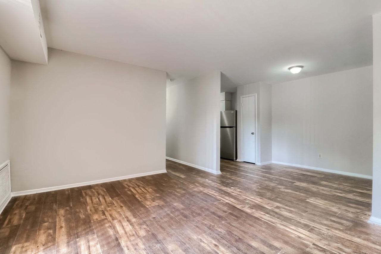 1000 Sandlin Pl - Photo 3 of 23